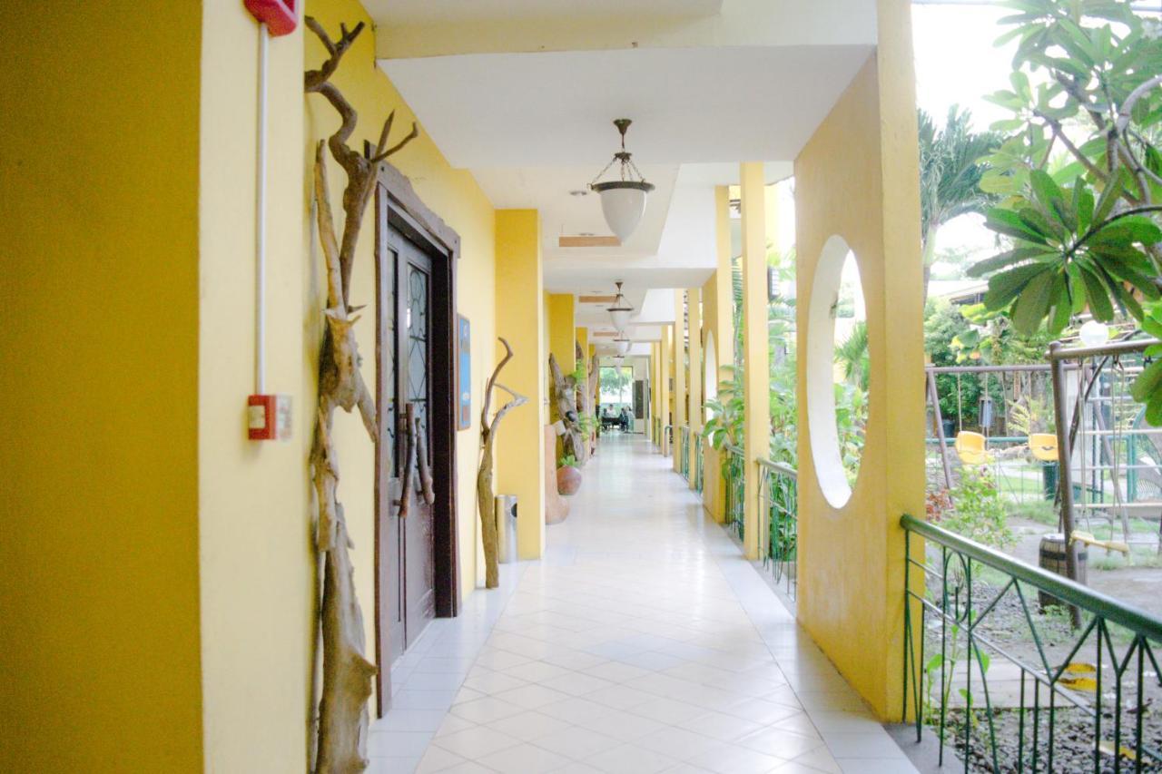 Country Village Hotel Cagayan de Oro Eksteriør billede