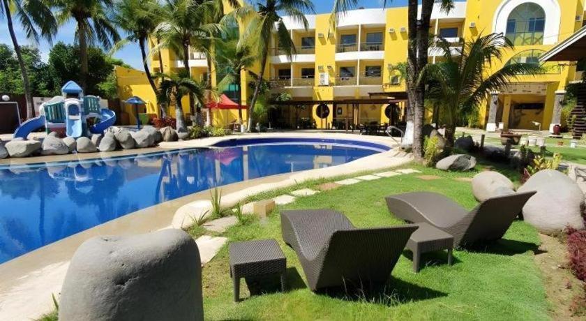 Country Village Hotel Cagayan de Oro Eksteriør billede