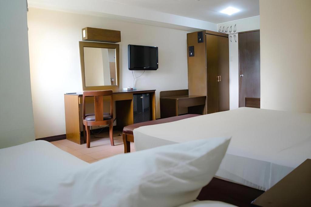 Country Village Hotel Cagayan de Oro Eksteriør billede