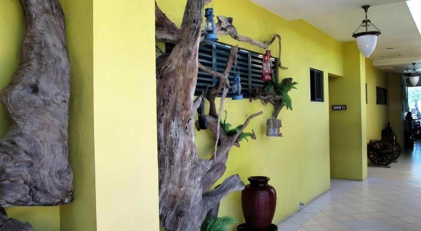Country Village Hotel Cagayan de Oro Eksteriør billede